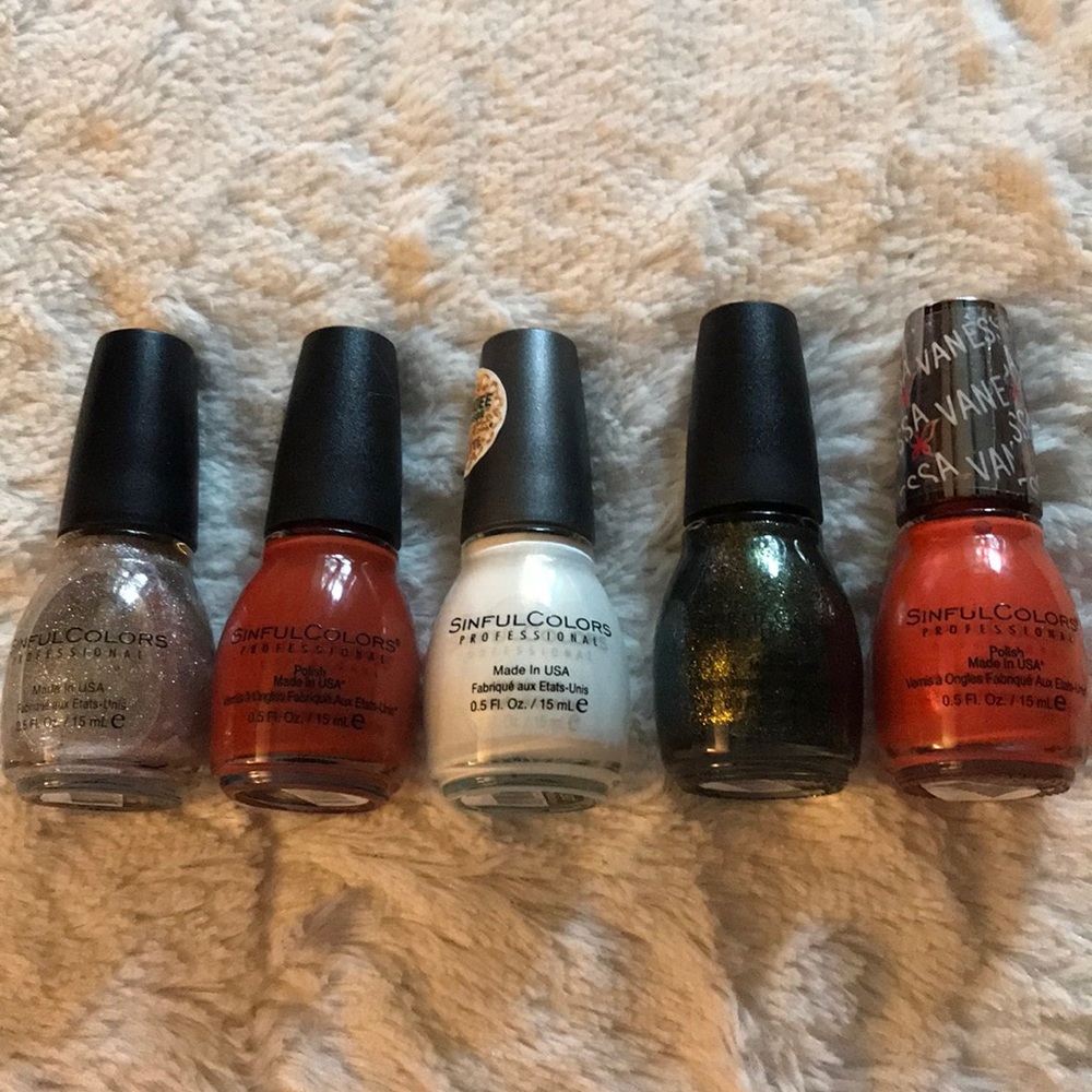 5 Sinful Colors and 8 Essence Polishes